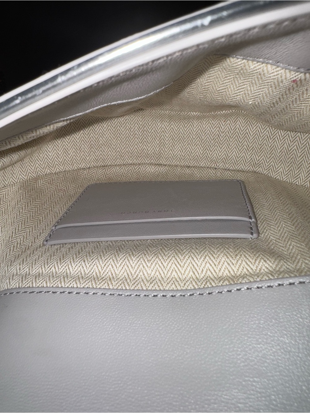 Tory Burch Metallic silver 1/2 moon Fleming. - Picture 4 of 8